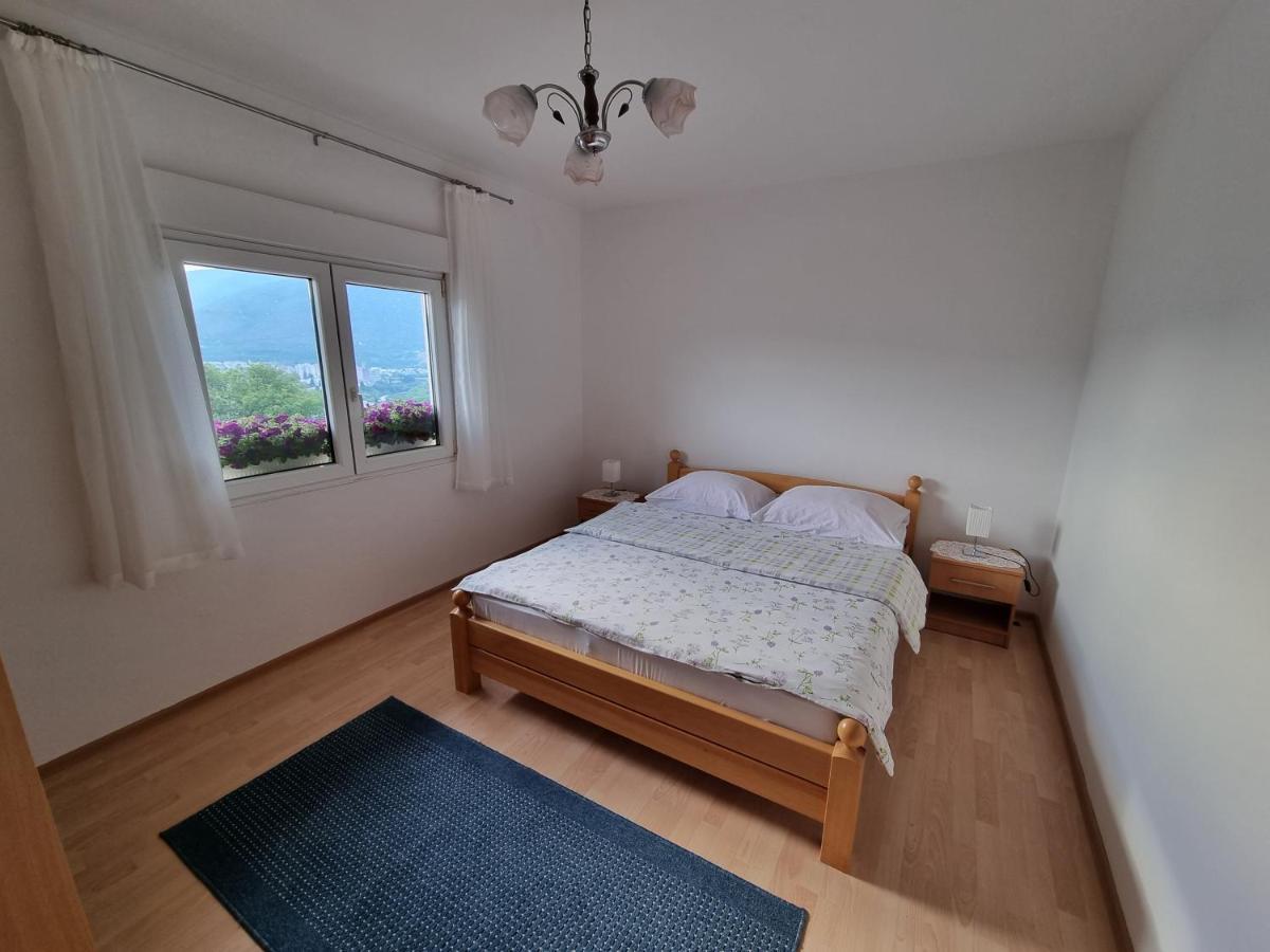 Apartment And Room Panorama Mostar Exterior foto